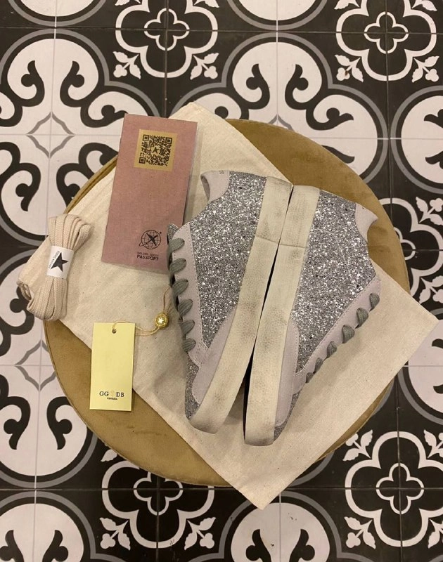 Golden Goose Gümüş Spor Ayakkabı
